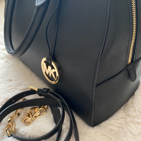 MICHAEL KORS Cindy Large Leather Dome Satchel - Picture 16 of 16